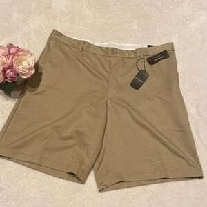 GREG NORMAN For Tasso Ella Size 42 NWT Golf Shorts